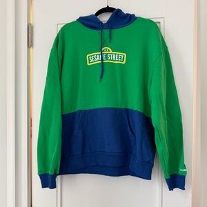 NWOT Dumbgood Sesame Street Color Block Pullover Hoodie Blue Green Mens Size L